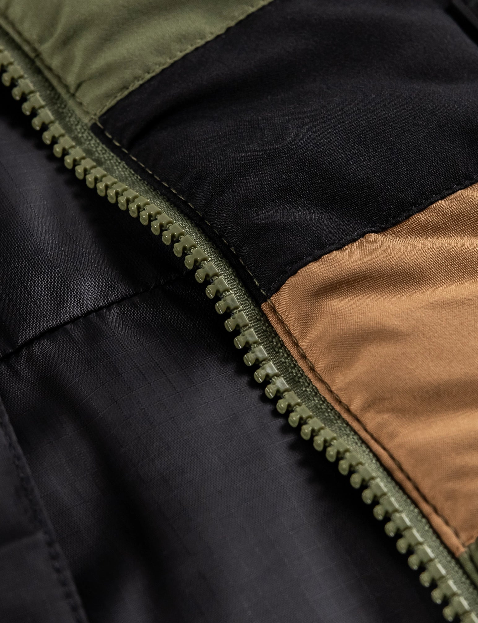 NOVALOC? INSULATED VEST - Image 19